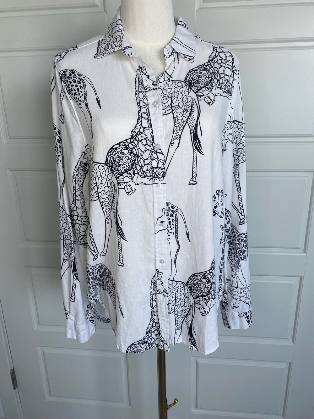 Giraffe Print Linen Blend Button Up Shirt Medium Safari